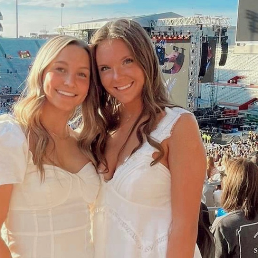 Meet your Posher, Macbook